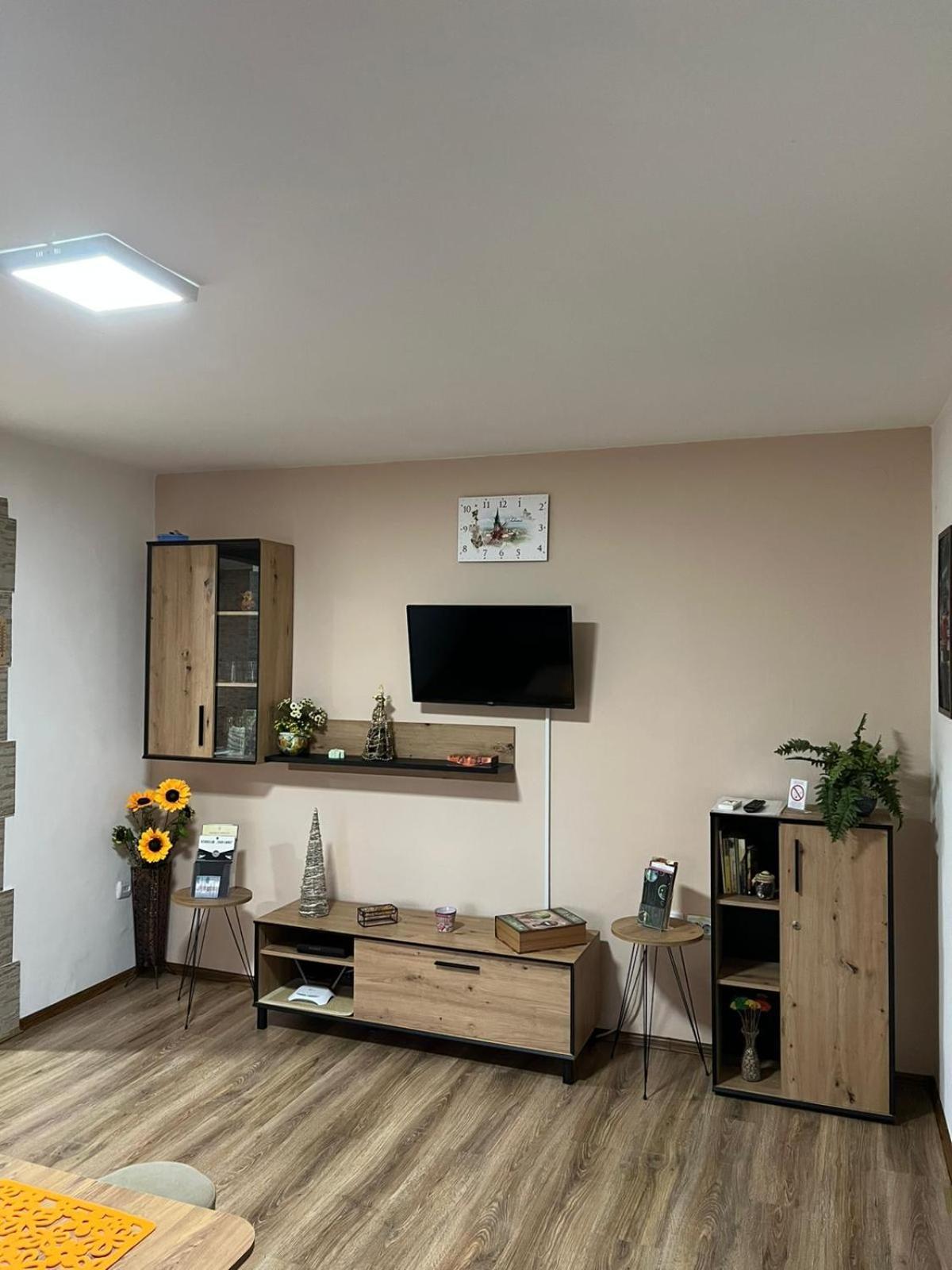 Apartman Su Libero Apartment Subotica Exterior photo